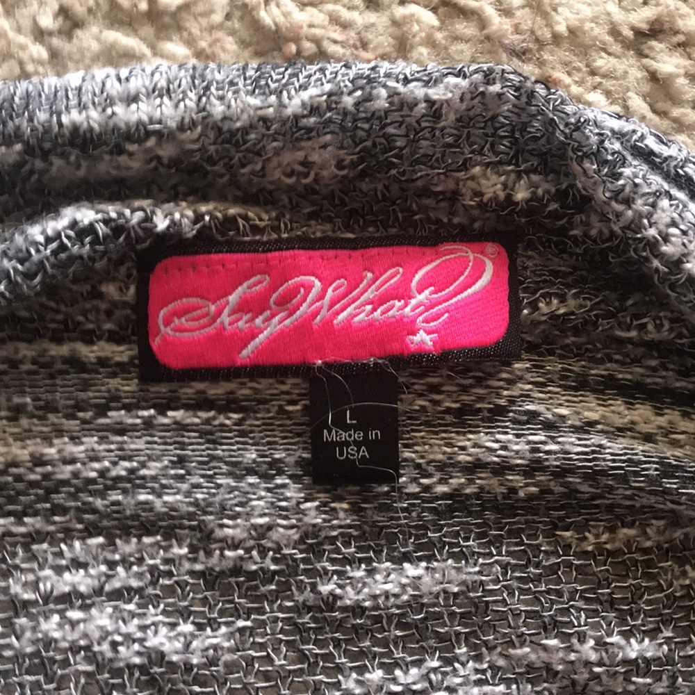 Cardigan - Picture 2 of 3